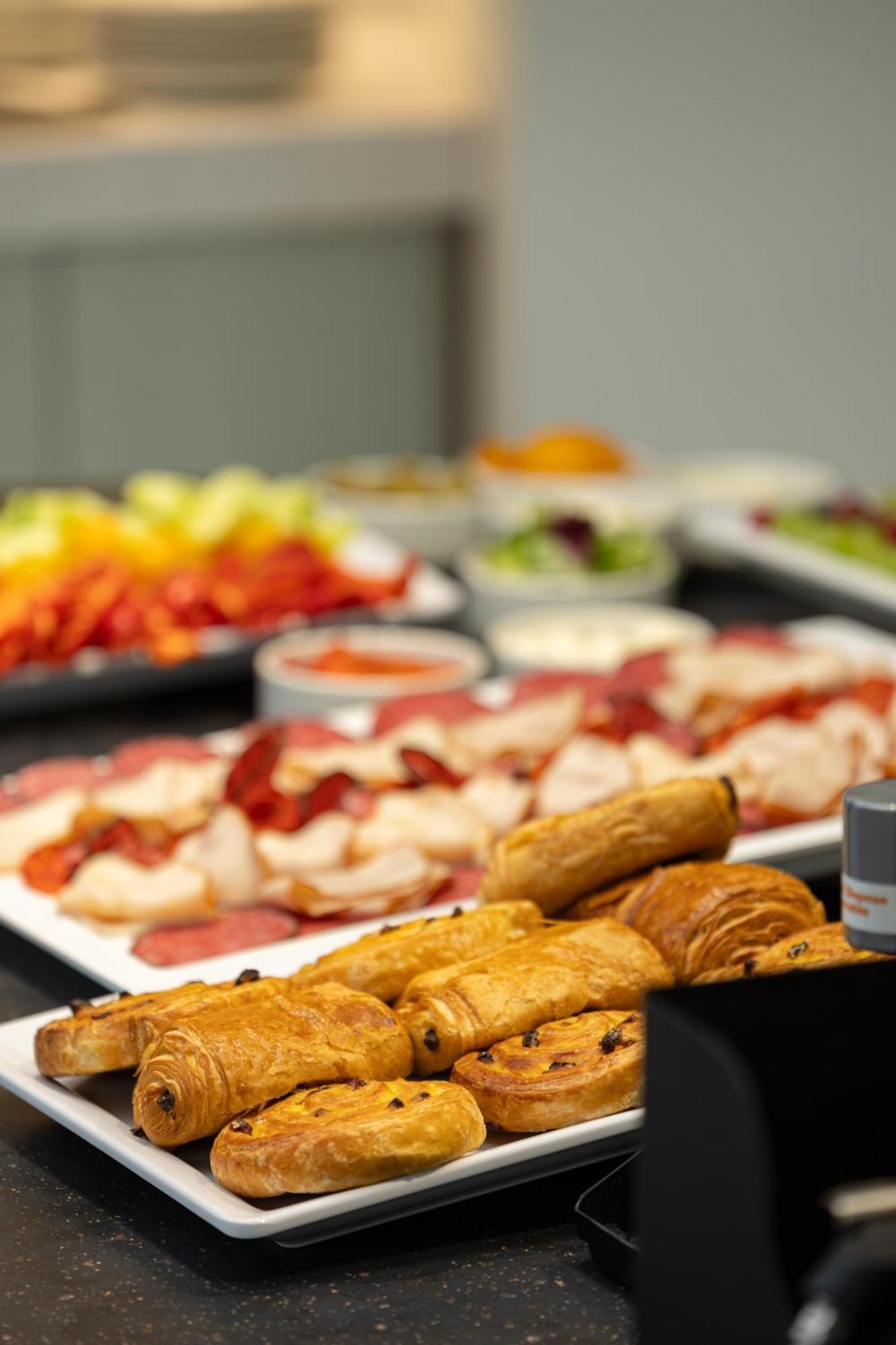 Hampton By Hilton Târgu-Mureş Exteriér fotografie